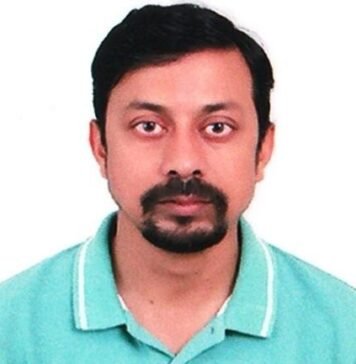 The Story Behind a Bent-Core Nickel Complex: Where Molecular Design Meets Biomolecular Recognition