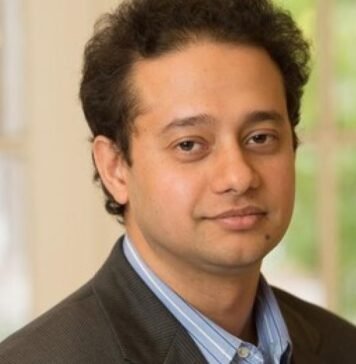 Maternal HIV and the Gut Microbiome of Mothers and Infants: Insights from the PRACHITi Cohort Study